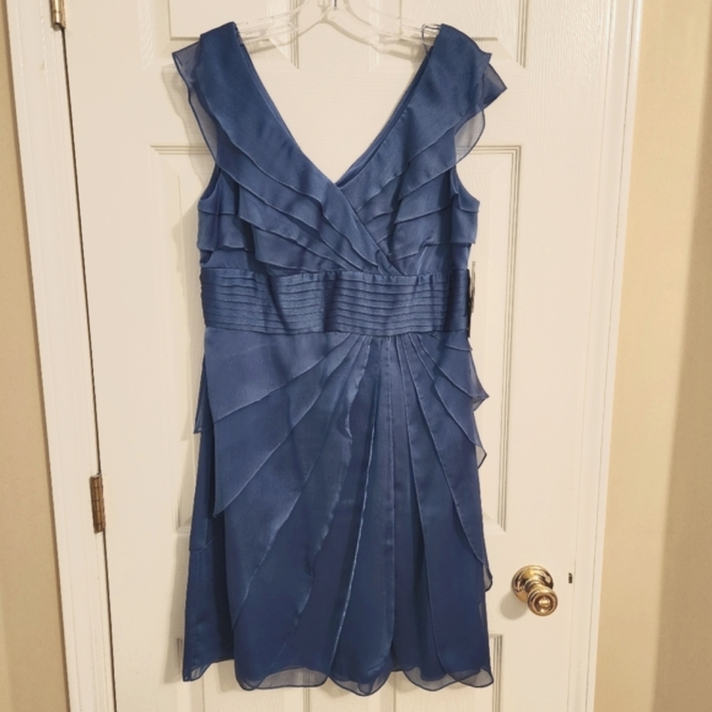 NWT Adrianna Papell short cocktail dresss sz 14p